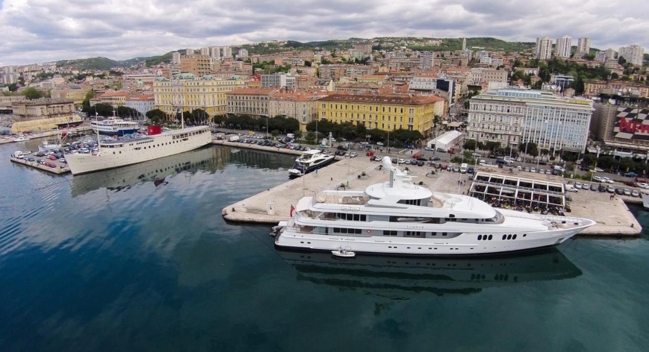 Hostel Morcic Ri Rijeka Exterior photo